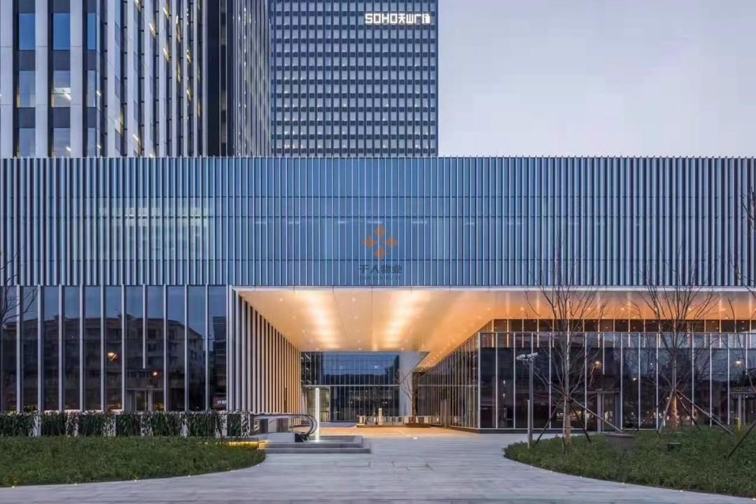 長寧 SOHO天山廣場 2433平米 標準裝修